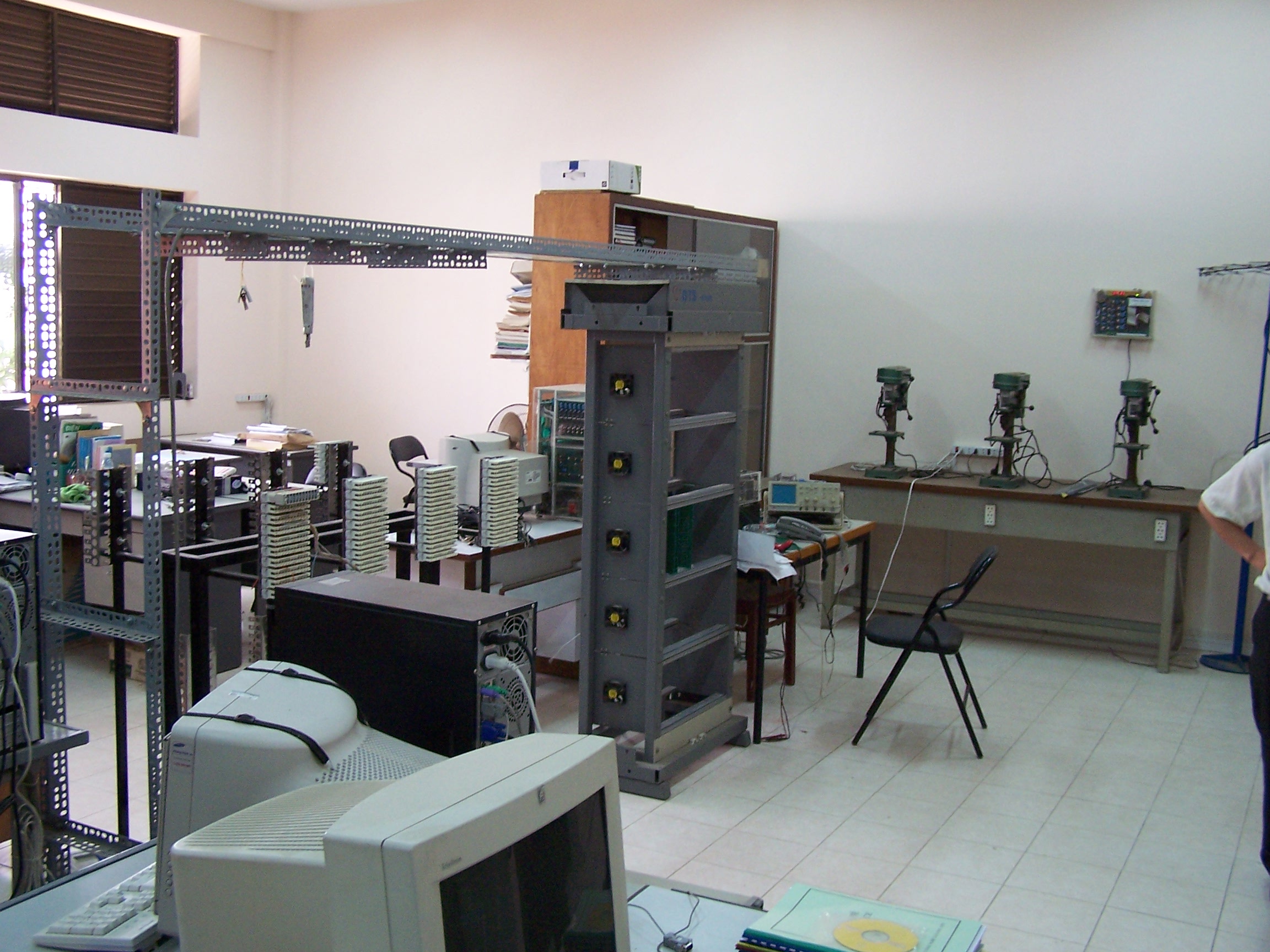 Phòng TN Viễn thông - Nơi học tập-nghiên cứu