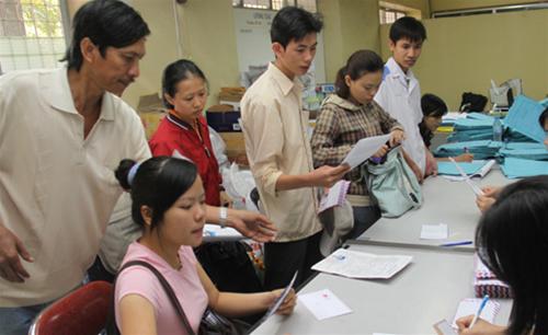 Vào trường “top”, ngày càng khó