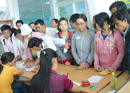 Tuyển sinh ĐH-CĐ năm 2011 - Chạy đua theo số lượng