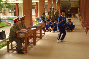 Thống nhất đề thi trắc nghiệm giáo dục quốc phòng trên toàn quốc