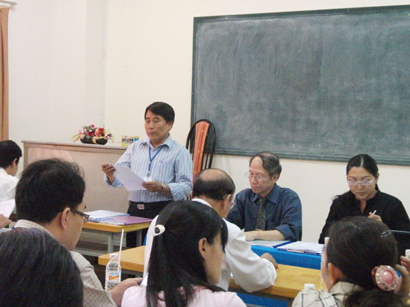 Họp Hội đồng Cố vấn Học tập