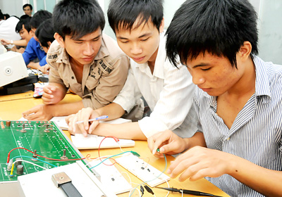 Luật Giáo dục đại học - Không vội thông qua