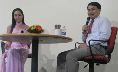 “SV mới ra trường nên chấp nhận thách thức khi đi xin việc”