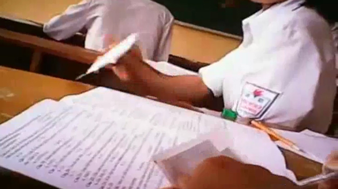 Giả dối trong giáo dục: nhà nghiêng từ móng