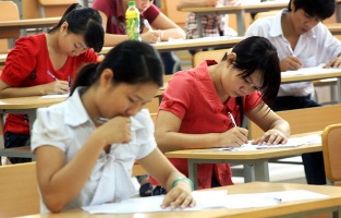 Dự báo điểm thi tuyển sinh: Ít điểm 10, nhiều điểm trung bình