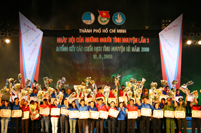 Sôi nổi Ngày hội của những người tình nguyện