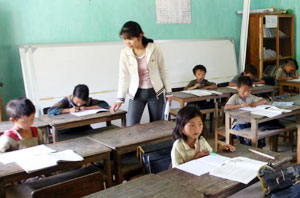 Low-paid teachers plan to quit work Low-paid teachers plan to quit work