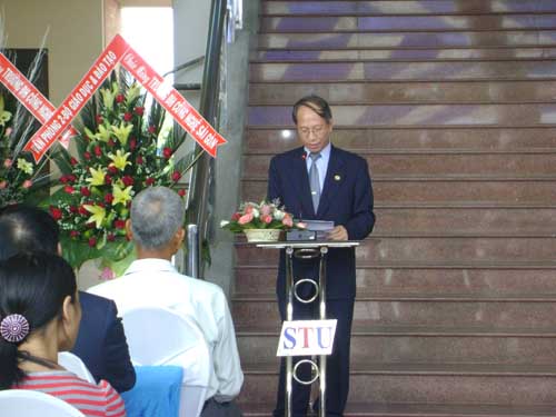 LỄ KHAI GIẢNG NĂM HỌC MỚI VÀ TRAO BẰNG TỐT NGHIỆP