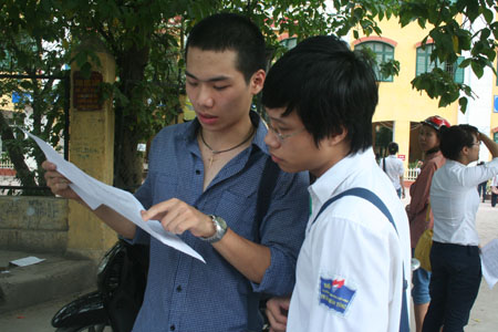 Tuyển sinh ĐH 2014: Có thể vừa thi tuyển, vừa xét tuyển!