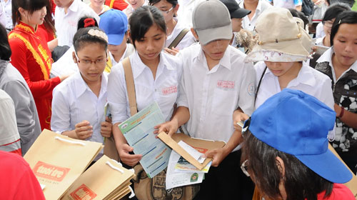 Tuyển sinh 2012: Dễ lạc trong “rừng” quy định