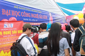 STU tham dự “Ngày hội tư vấn xét tuyển ĐH, CĐ 2015” tại trường ĐH Bách Khoa