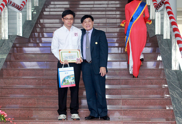 Chính sách ưu tiên đối với thí sinh thi tuyển, xét tuyển vào STU năm học 2014 – 2015