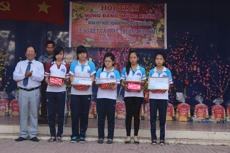 STU trao học bổng 