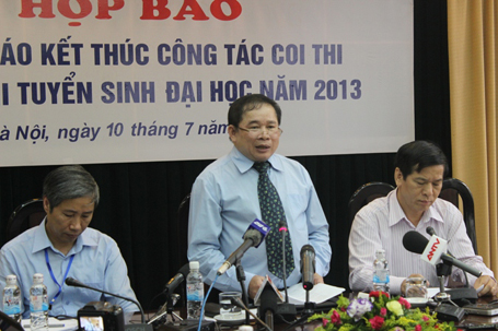 Thứ trưởng Bộ GD-ĐT: Điểm sàn sẽ hợp lý để thí sinh có cơ hội đỗ