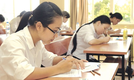 Ministry to merge high school graduation, uni admission tests