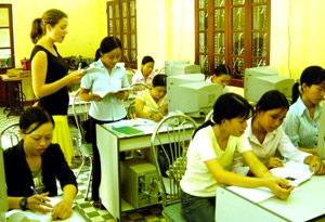 Volunteers to teach kids