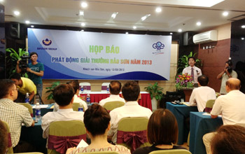 Ngày 31/11: Hạn nộp hồ sơ tham dự Giải thưởng Bảo Sơn năm 2013