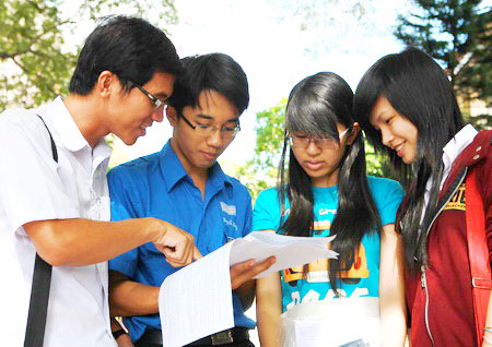 Entrance exam prioritising Vietnamese Heroic Mothers stirs experts’ concerns