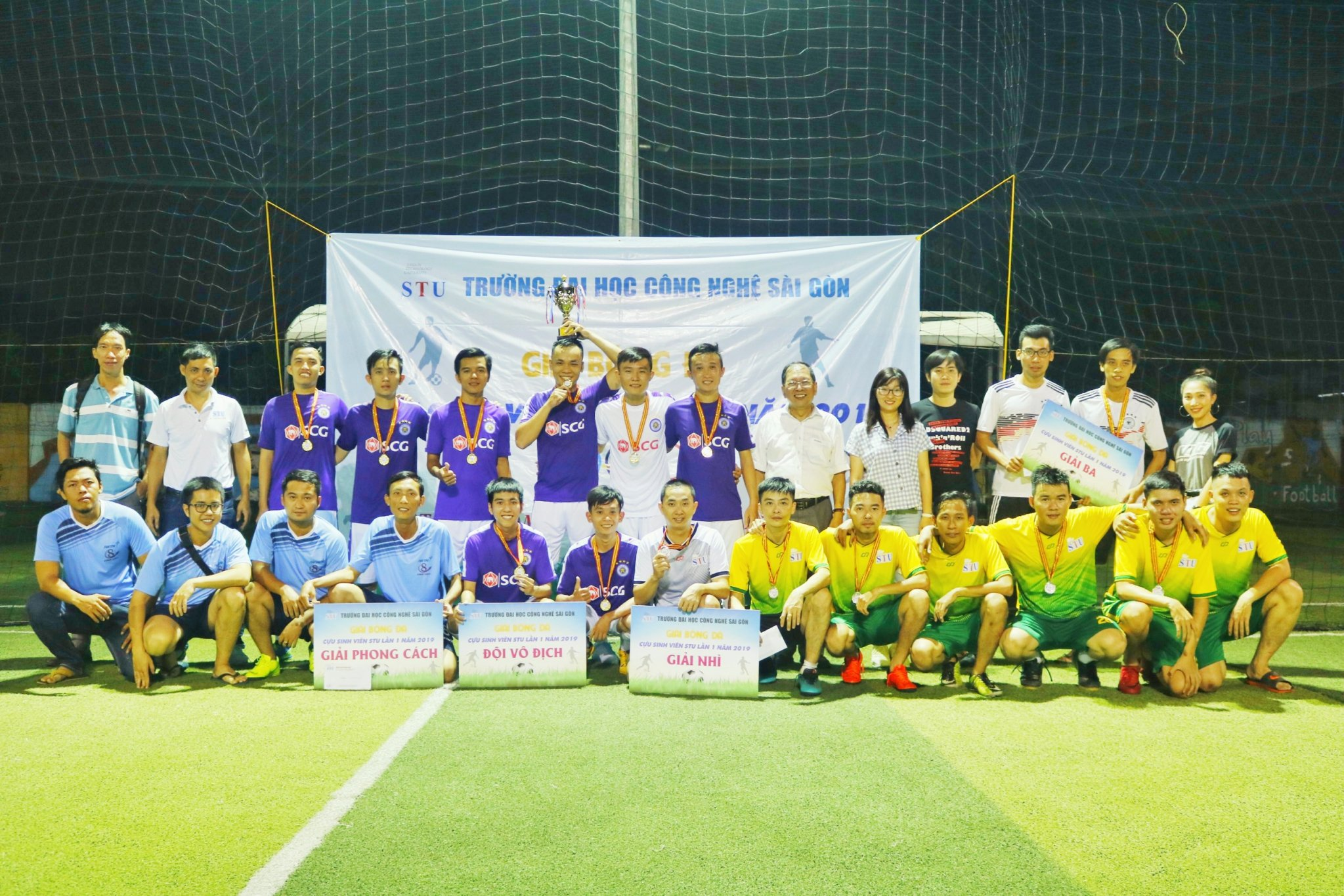 Bế mạc và trao giải giải bóng đá cựu sinh viên lần 1 năm 2019