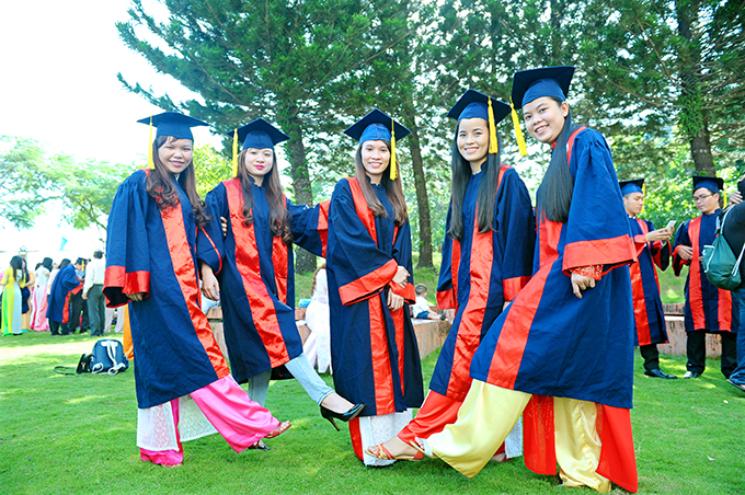 Thông báo V/v tổ chức lễ trao bằng tốt nghiệp đại học, cao đẳng, liên thông đại học và trung cấp các khóa