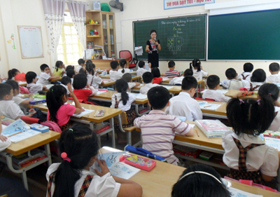 Government looks into excessive school fees