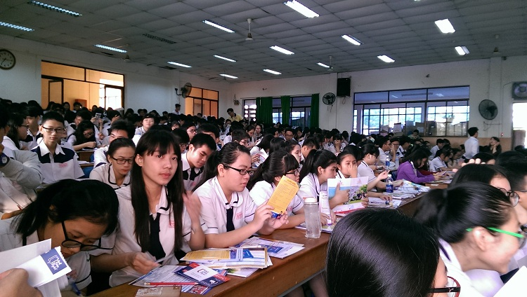 STU tham gia Ngày hội Tư vấn hướng nghiệp, tư vấn tuyển sinh Đại học, Cao đẳng 2017 tại trường THPT Mạc Đĩnh Chi