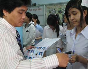 Dồn sức đẩy lùi tiêu cực đợt thi cuối