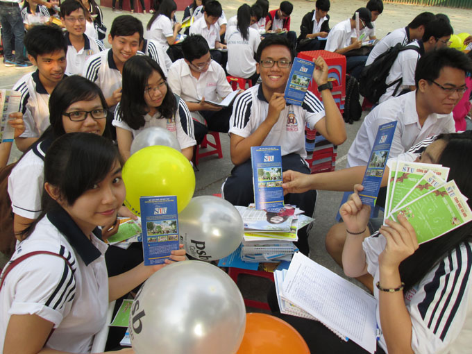 STU Tư vấn tuyển sinh và hướng nghiệp tại trường THPT Hùng Vương