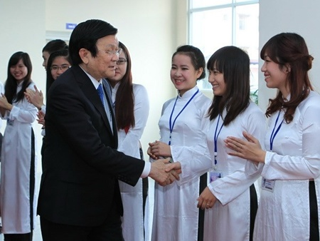 Law school asked to train top legal professionals