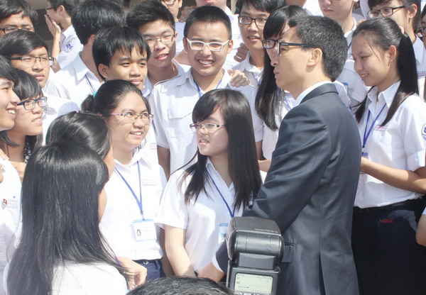 HCM university to instruct in English HCM university to instruct in English