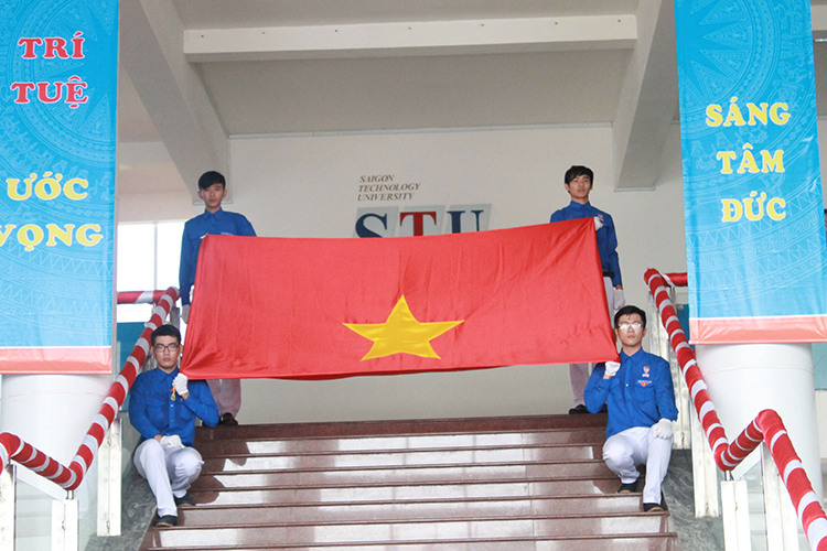STU long trọng tổ chức lễ khai giảng năm học 2014 – 2015