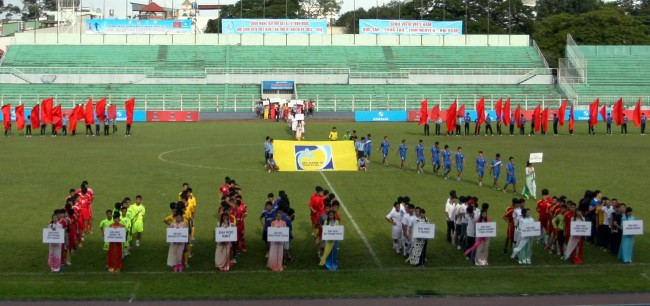 Khai mạc giải bóng đá Sinh viên TP.HCM năm 2013