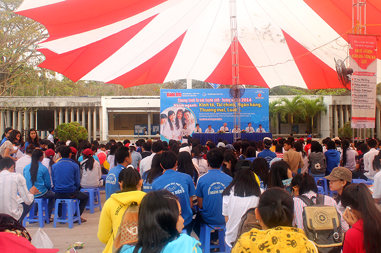 STU tham gia ngày hội “Tư Vấn Tuyển Sinh và Hướng Nghiệp 2014” tại ĐH Cần Thơ