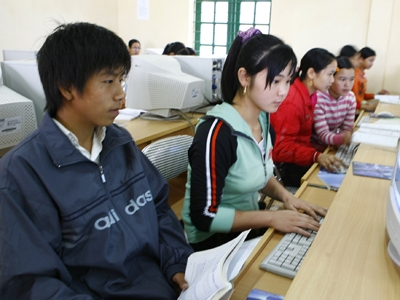 Current policies cannot encourage bachelors return to home villages