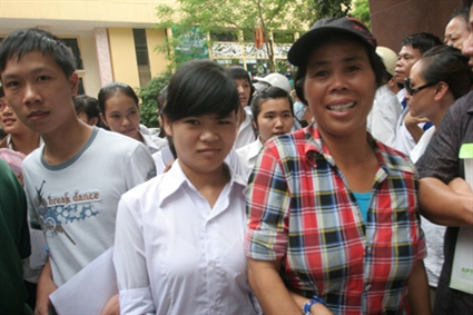 Sợ học phí, ớn học bổng!