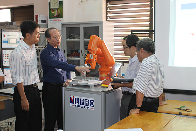 STU đầu tư ngành công nghệ