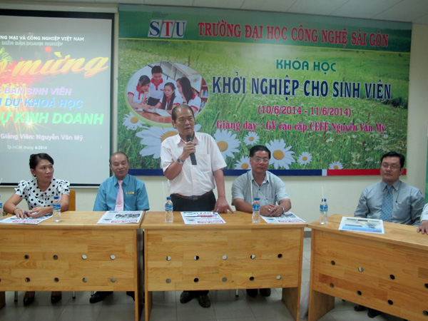 27 sinh viên TP HCM nhận chứng chỉ “Khóa đào tạo khởi nghiệp cho sinh viên” 27 sinh viên TP HCM nhận chứng chỉ “Khóa đào tạo khởi nghiệp cho sinh viên”