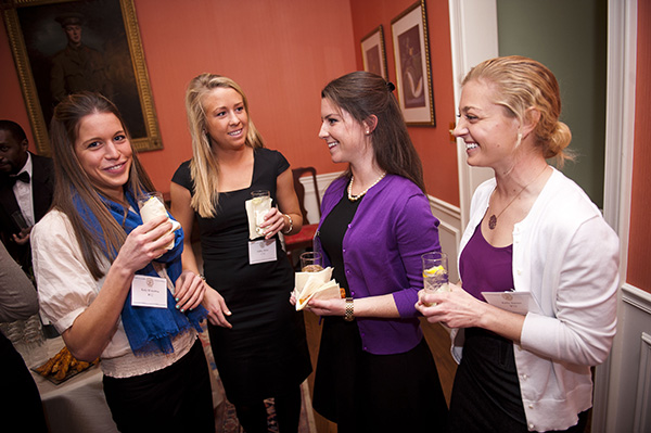 Xây dựng mối quan hệ xã hội từ những bước đơn giản