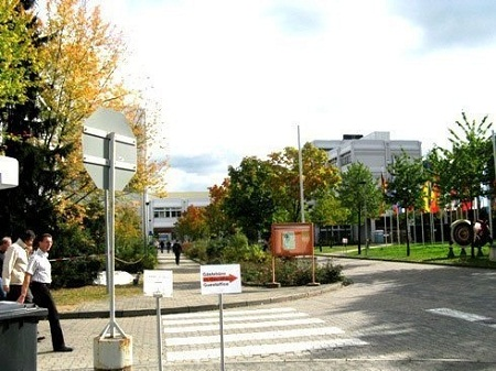 Săn tìm nguyên tố siêu nặng 119 và 120