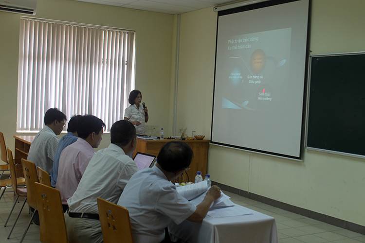 Trường Đại Học Công nghệ Sài Gòn tổ chức xét duyệt đề tài nghiên cứu khoa học cấp trường đợt 1 năm 2016