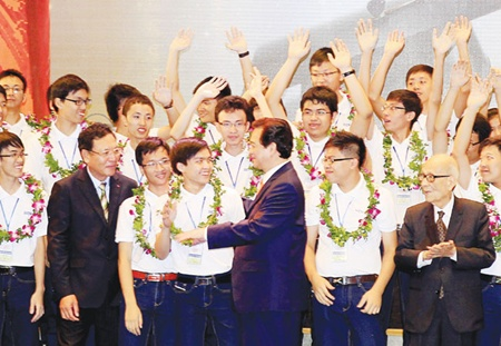 PM Dung calls for highly creative, brighter teachers PM Dung calls for highly creative, brighter teachers
