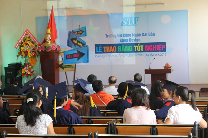STU tổ chức lễ trao bằng tốt nghiệp đợt 2 cho sinh viên khoa Design STU tổ chức lễ trao bằng tốt nghiệp đợt 2 cho sinh viên khoa Design