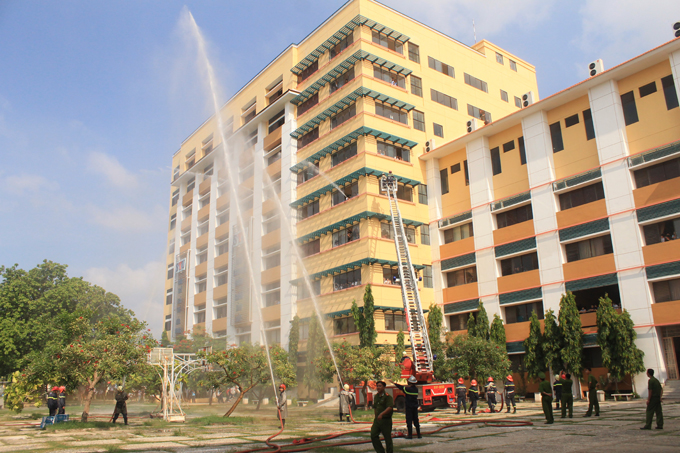 Diễn tập phòng cháy chữa cháy tại STU Diễn tập phòng cháy chữa cháy tại STU