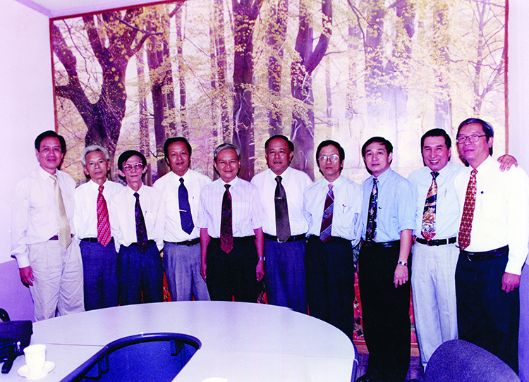 Thành lập giải thưởng tài năng STU Thành lập giải thưởng tài năng STU