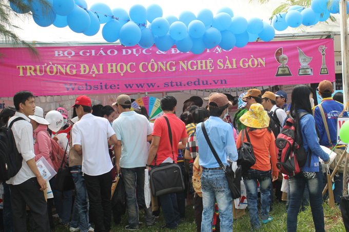 STU tham gia Ngày hội Tư vấn Tuyển sinh - Hướng nghiệp 2012 tại TP. Cần Thơ STU tham gia Ngày hội Tư vấn Tuyển sinh - Hướng nghiệp 2012 tại TP. Cần Thơ