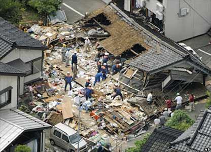 STU vận động quyên góp ủng hộ nhân dân Nhật Bản khắc phục thảm họa động đất và sóng thần