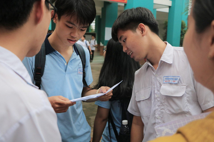 Ôn thi môn sinh học: Không học thuộc lòng lý thuyết, chú ý 4 chương bài tập Ôn thi môn sinh học: Không học thuộc lòng lý thuyết, chú ý 4 chương bài tập