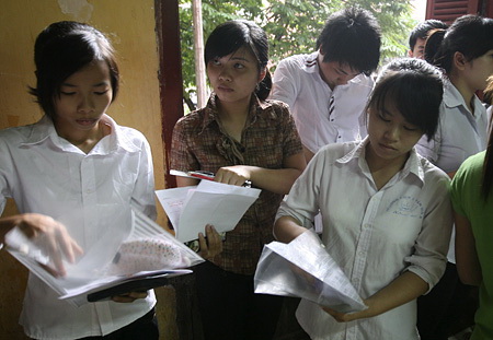 Nhận đơn phúc khảo bài thi ĐH, CĐ sau 15 ngày công bố điểm Nhận đơn phúc khảo bài thi ĐH, CĐ sau 15 ngày công bố điểm