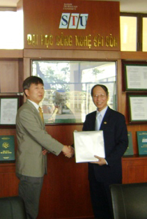 Trường Daewon University College- Hàn Quốc đến thăm trường Trường Daewon University College- Hàn Quốc đến thăm trường