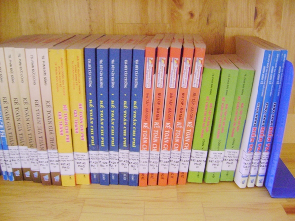 Giới thiệu sách mới tại Thư viện Giới thiệu sách mới tại Thư viện